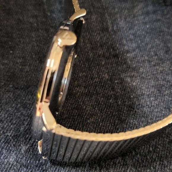 Wittnauer Men's Watch thin LIKE NEW Great Looking Watch - Picture 4 of 8